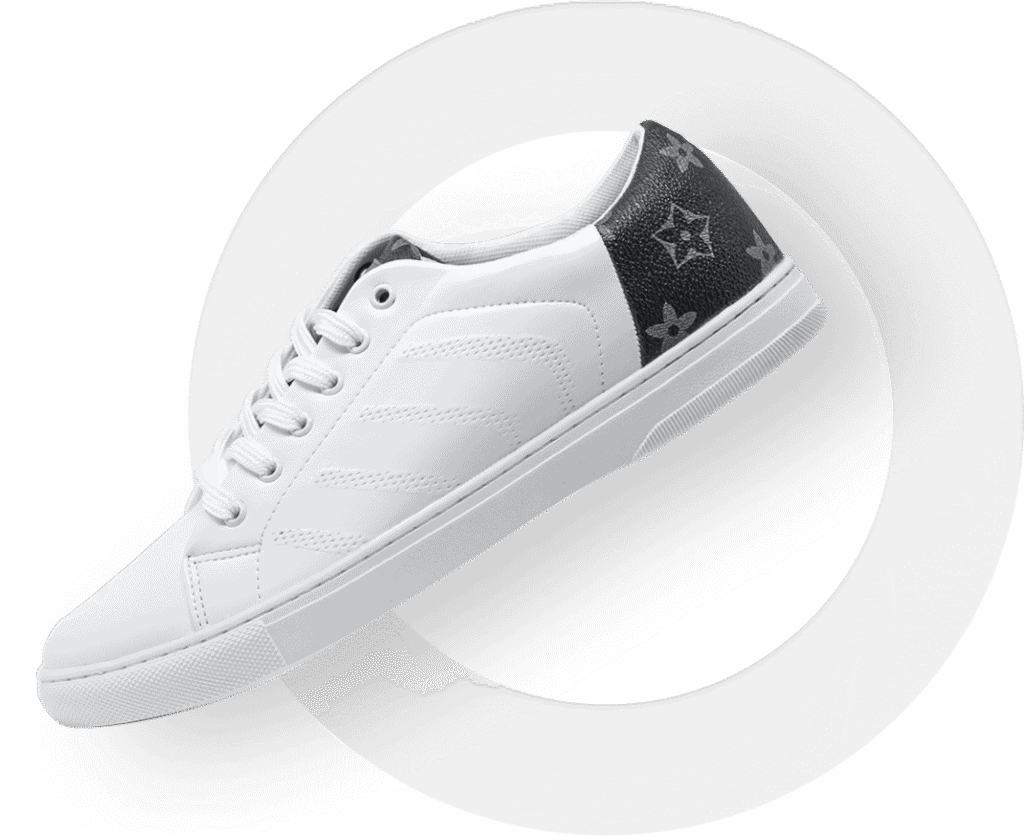 Zapatos deportivos blancos con detalles de Louis Vuitton, estilo y lujo en calzado casual.