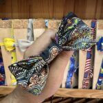 1. Lazos de tela con estampado paisley en diferentes colores para accesorios de moda.