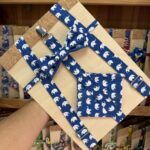 Lazo de niñ@ con estampado de elefantes en azul y blanco, ideal para accesorios infantiles y regalos personalizados.