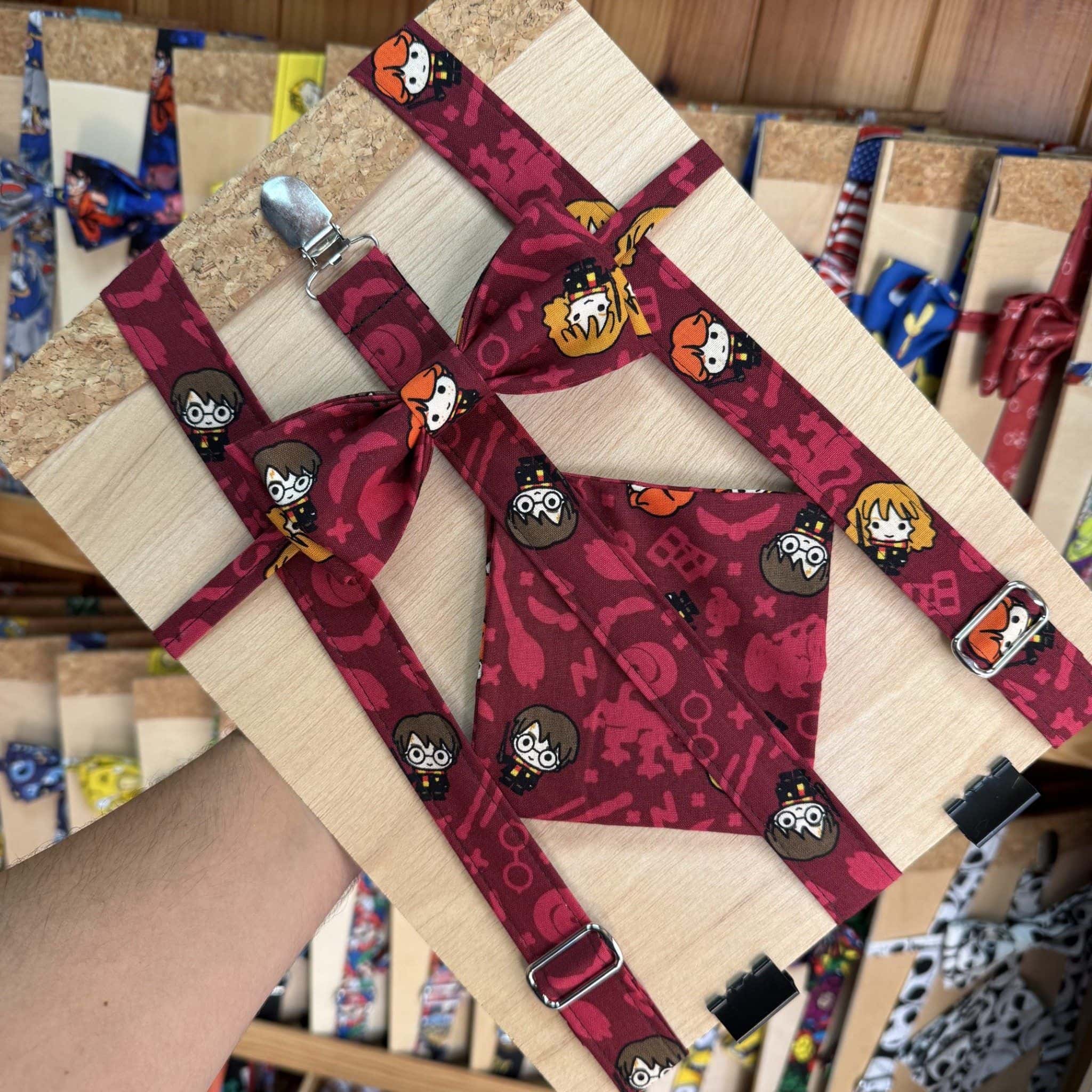 Lazo de bandana con personajes de Harry Potter, ideal para accesorios de moda infantil y complementos personalizables.
