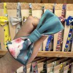 1. Diadema de tela con lazo, estampado floral y tono azul para accesorios de moda.