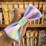 1. Lazo de tela de colores pastel con nudo verde, accesorios para mascotas.