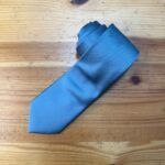 Corbata azul para ceremonia y eventos formales, elegante y de alta calidad.