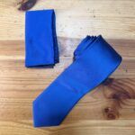 Corbata azul royal para eventos y celebraciones, calidad y estilo en cada detalle.