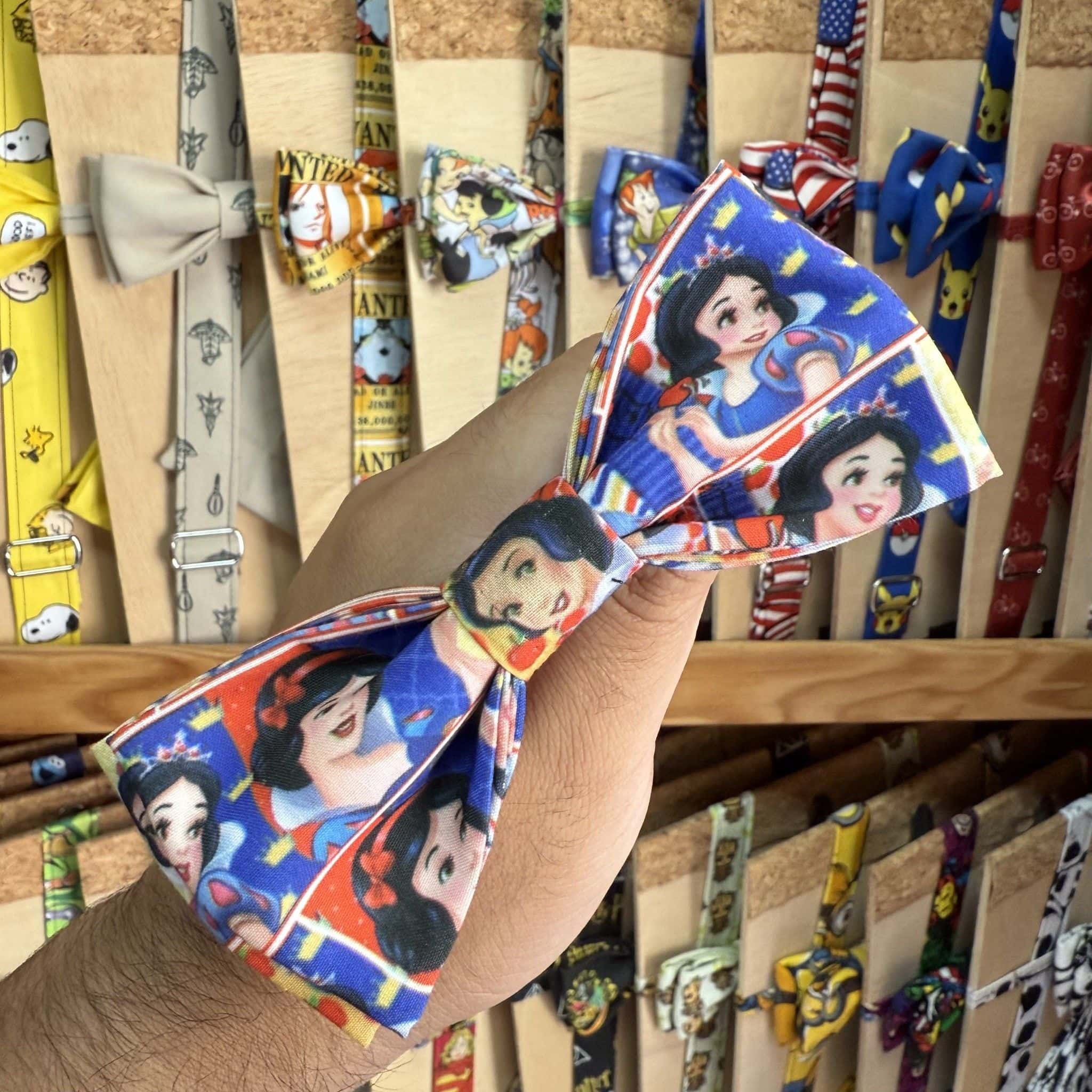 1. Lazo de tela con imagen de Blancanieves, accesorio infantil divertido y colorido.