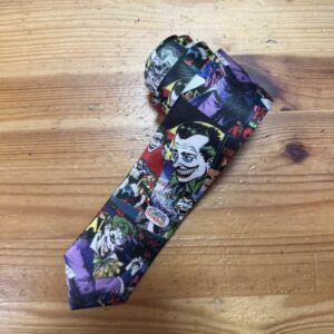 Cinta de colgar con diseño de cómics y personajes de Joker y Harley Quinn para decoración y moda.