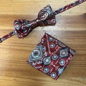 Colorido conjunto de pañuelo y corbata de seiscientos, con estampado de bandana, ideal para accesorios de moda vintage.