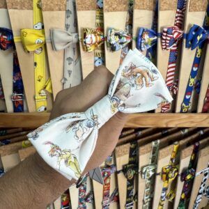 Banda para pelo con personajes de dibujos animados y videojuegos, moda infantil divertida y colorida.
