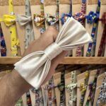 1. Pajarita de seda crema para mujer, accesorios elegantes y sofisticados.