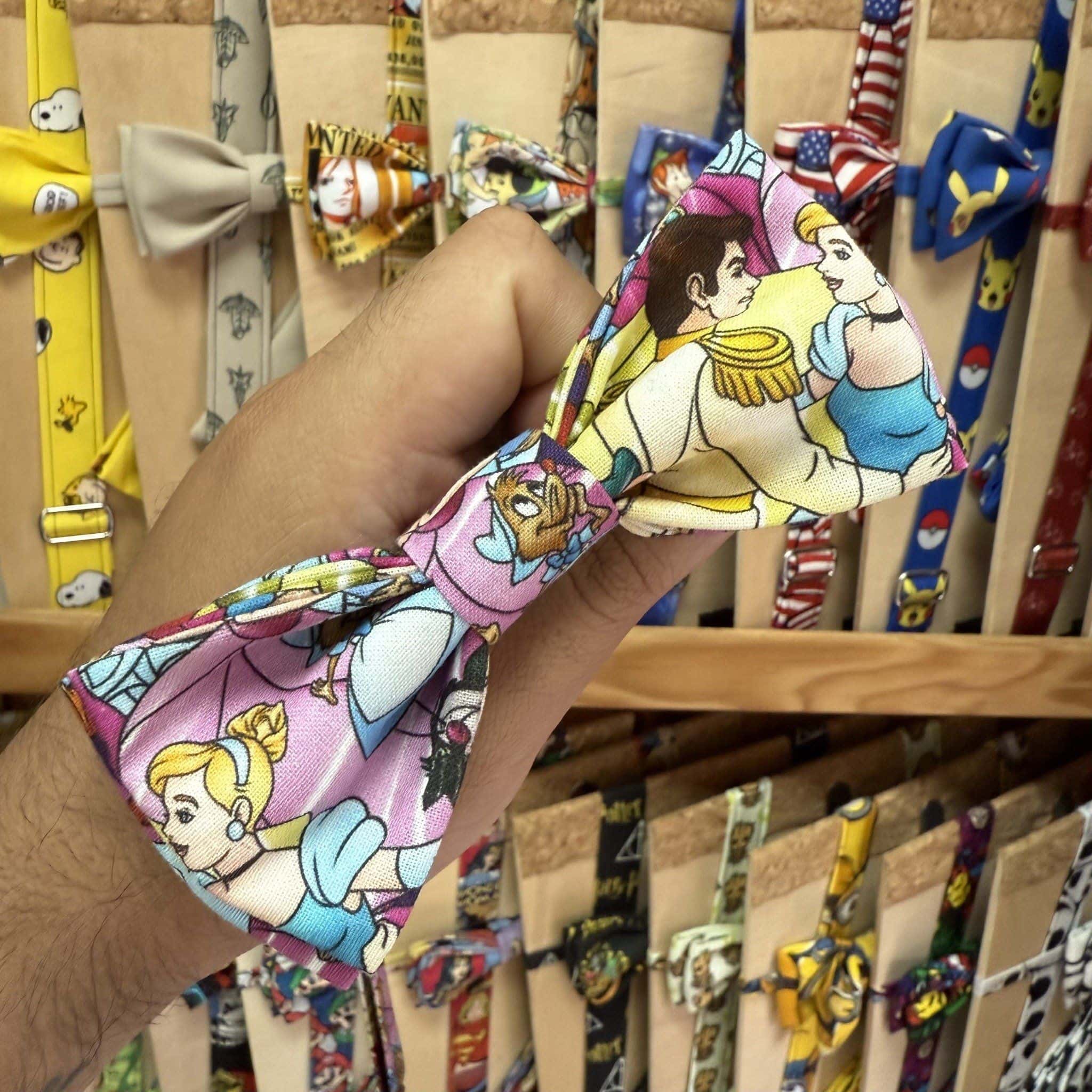 1. Diadema de tela con personajes Disney, accesorios de moda infantil y colecciones temáticas.