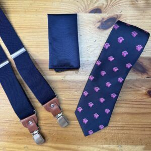 Corbatas y pajaritas de seda a medida, diseños exclusivos y personalizables. Calidad y estilo en accesorios para hombre.