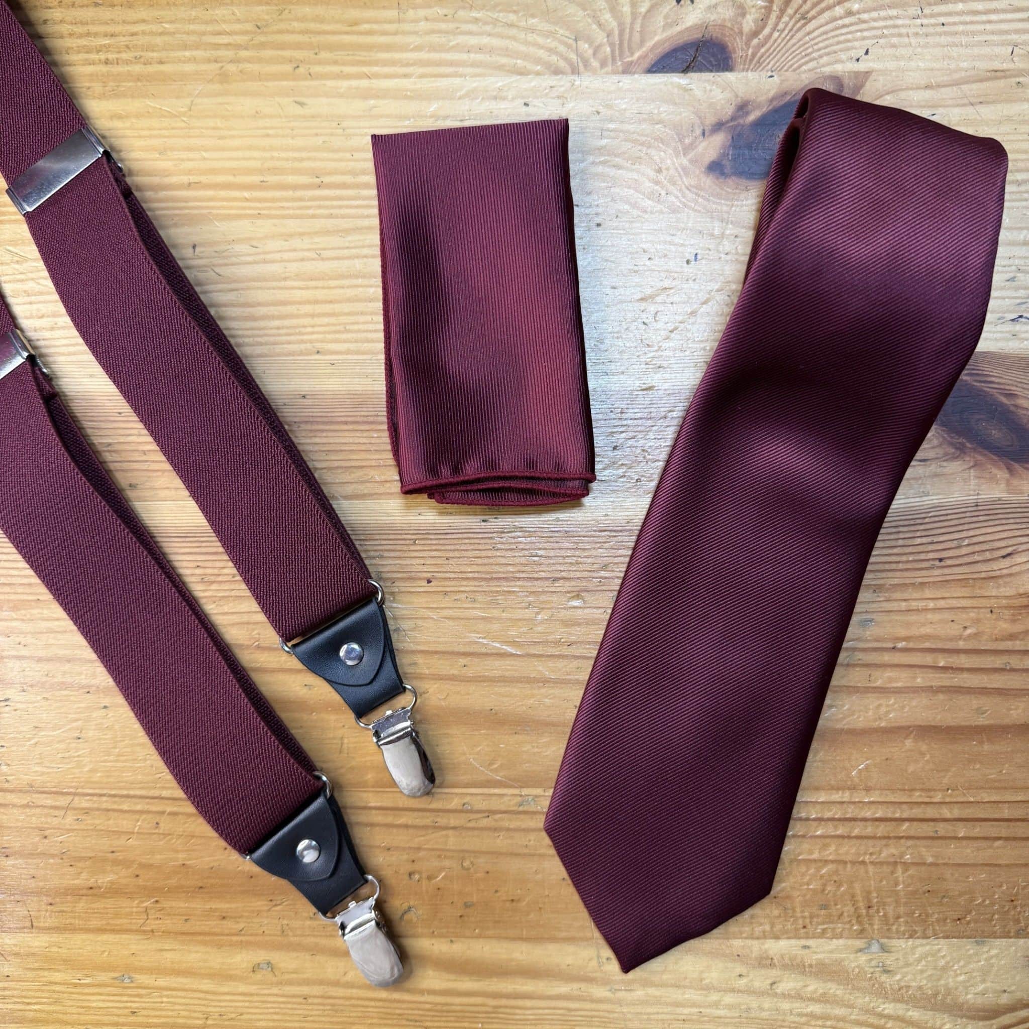 1. Corbatas y tirantes burdeos de seda para hombre, accesorios de moda elegantes para ocasiones especiales.