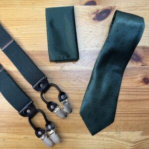 H.P. Verde Oscuro Estampado Triángulos