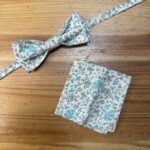 1. Jade de algodón con flor prints en tonos grises y azul, accesorios de moda femenina.