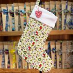 Botín navideño con duendes y renos, tela de algodón para regalo y decoración festiva.