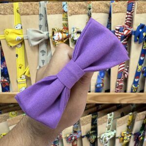1. Pajarita violeta en tela para hombre y mujer, estilo casual elegante.