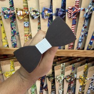 Ropa y accesorios con temática de dibujos animados y videojuegos en tienda Carmenatis.