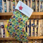 Guantes de Navidad con personajes de dibujos animados, colores vibrantes y diseño divertido. Perfectos para regalar en Navidad.