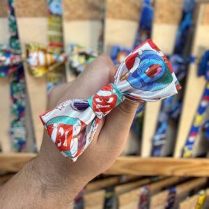 Lazo de tela con personajes de dibujos animados navideños y de Año Nuevo, ideal para adornos festivos y accesorios divertidos.