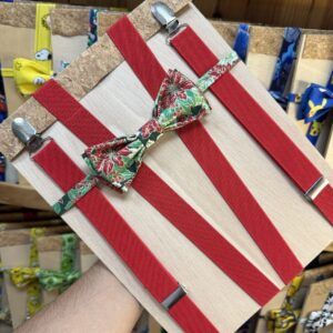 Cinta personalizada con lazos de tela y clip metálico, ideal para regalos y decoraciones de moda.